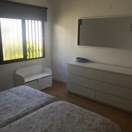 Residencial Las Flores Διαμέρισμα *
